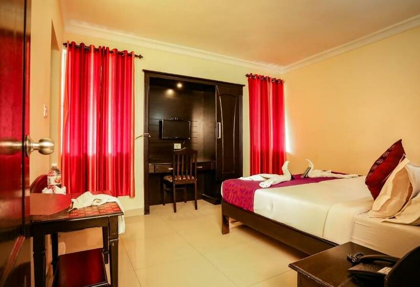 اتاق استاندارد با تخت بزرگ, Emerald Inn