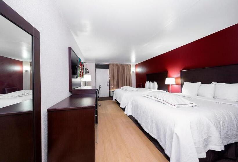 プレミアムルーム, Red Roof Inn Plus+ Huntsville – Madison