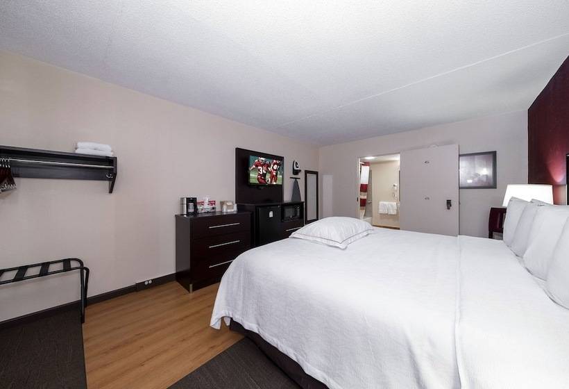 Номер Премиум, Red Roof Inn Plus+ Huntsville – Madison