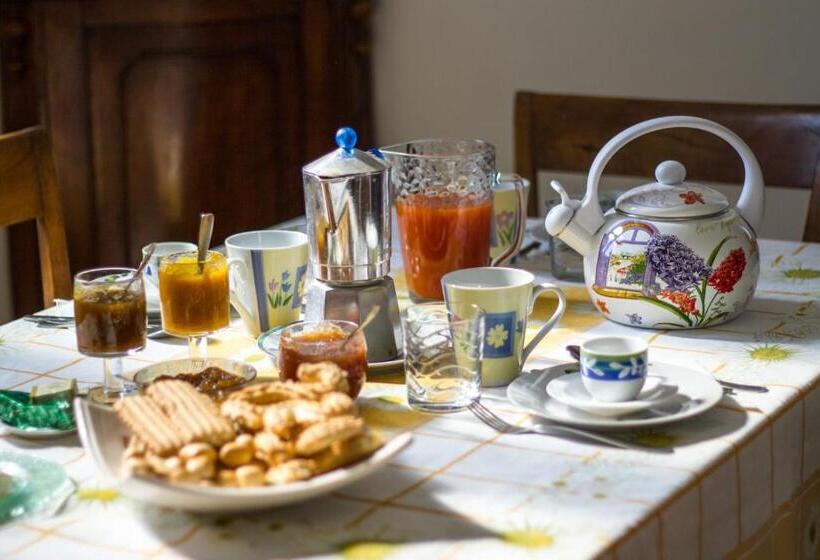 舒适型房间, B&b Giardino Di Pietra