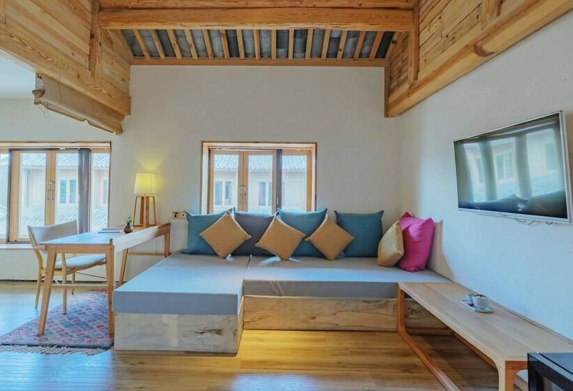 Quarto Deluxe, Arro Khampa By Zinc Journey Lijiang