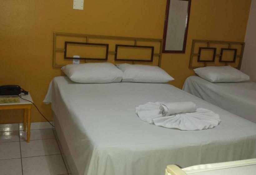 Quarto Triplo Deluxe, Itaipu