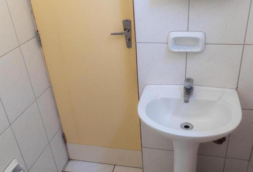 Quarto Economy Cama Casal, Itaipu