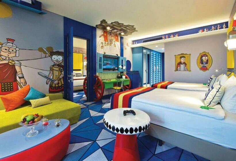 اتاق استاندارد تودرتو, The Land of Legends Kingdom Hotel