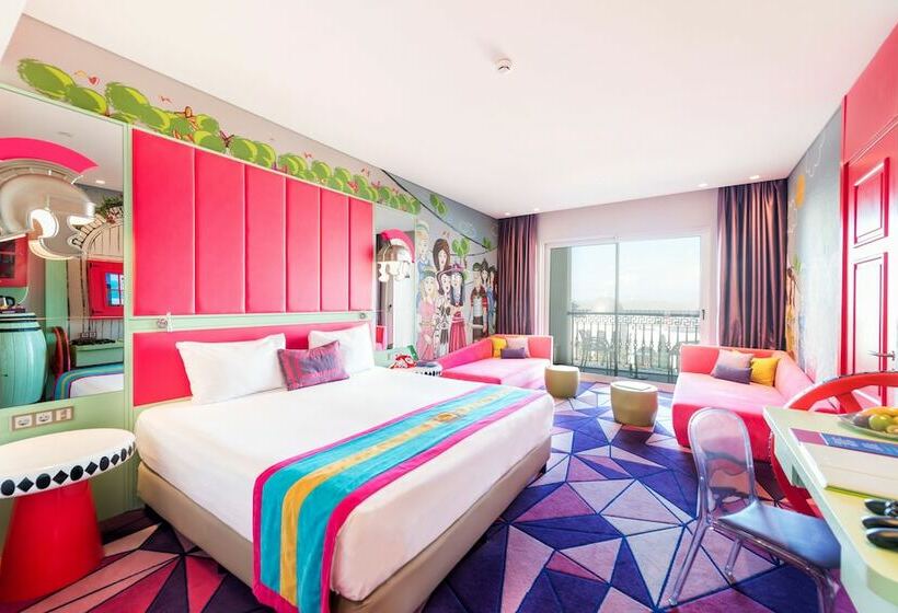 اتاق استاندارد تودرتو, The Land of Legends Kingdom Hotel