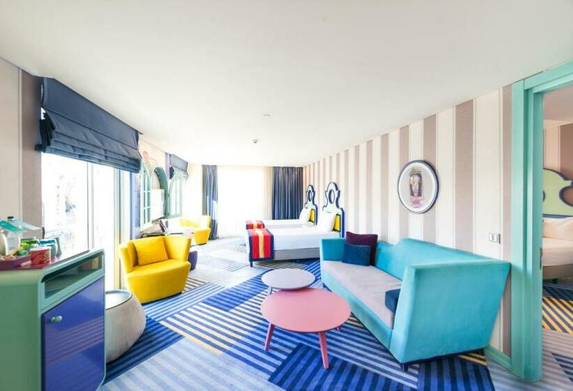 سوییت جونیور, The Land of Legends Kingdom Hotel  All in Concept