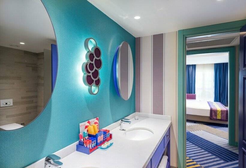 سوییت جونیور, The Land of Legends Kingdom Hotel  All in Concept
