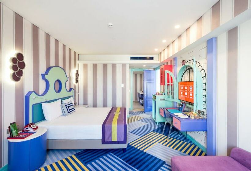 سوییت جونیور, The Land of Legends Kingdom Hotel  All in Concept