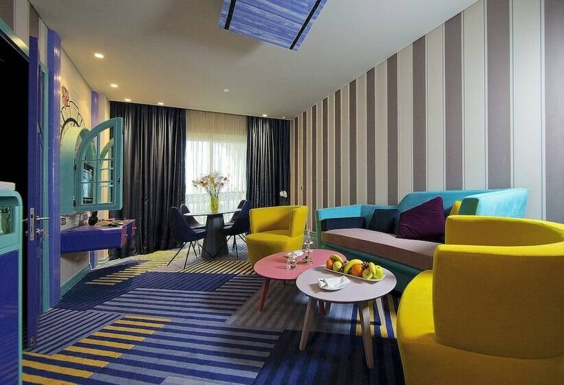 سوییت جونیور, The Land of Legends Kingdom Hotel  All in Concept