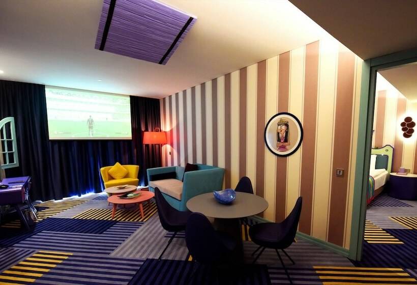 سوییت جونیور, The Land of Legends Kingdom Hotel  All in Concept