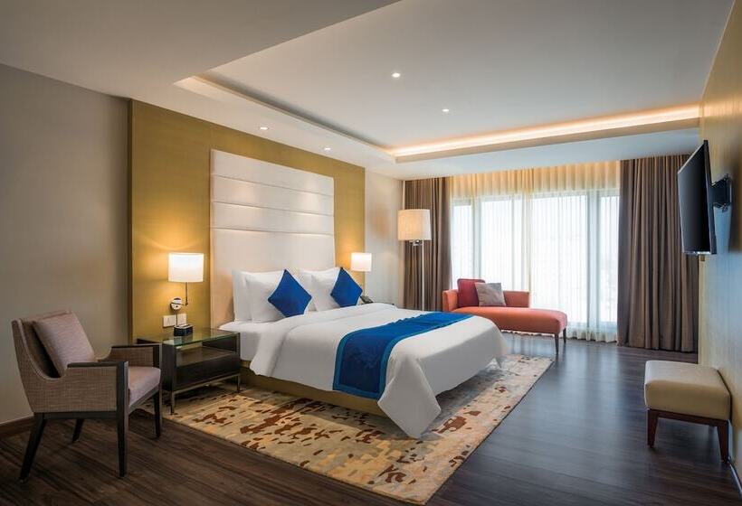 سوییت, Feathers  A Radha Hotel, Chennai