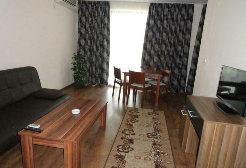 شقة غرفة واحدة مطلة على حمام السباحة, Cantilena Complex