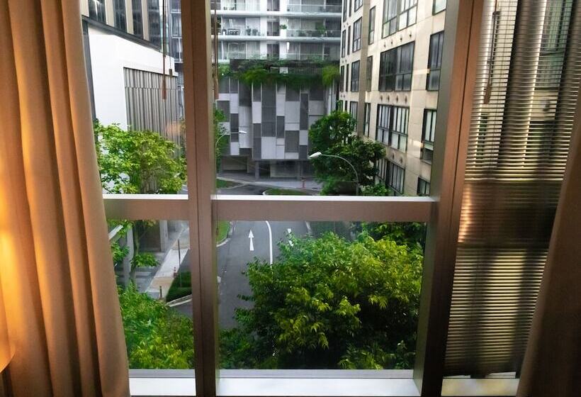 Bed in Shared Room, M Social Singapore