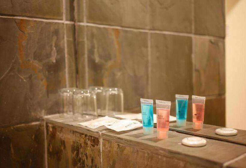 سوییت خانوادگی, Art Cottage Boutique