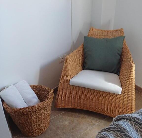 4인용 스탠다드 룸, Yanes Bed And Breakfast Ronda