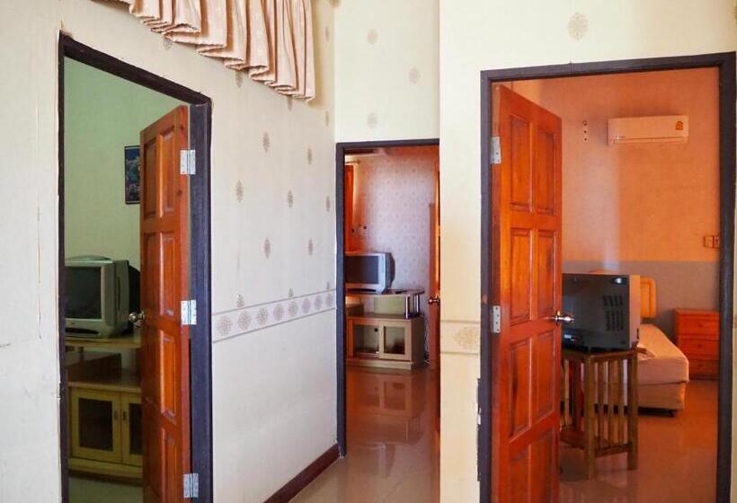 سوییت خانوادگی, Onthebeach Resort