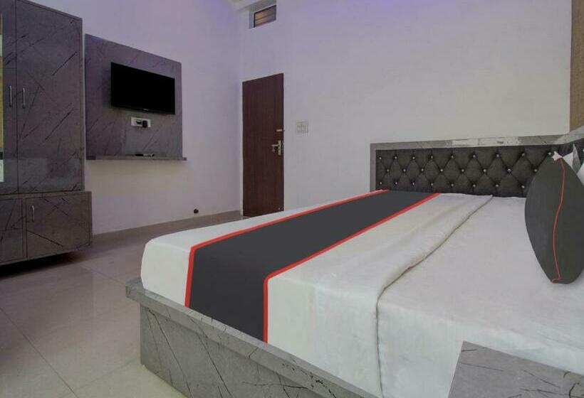 三人经典房间, Collection O Rj14 Hotel Sanwariya & Resturant
