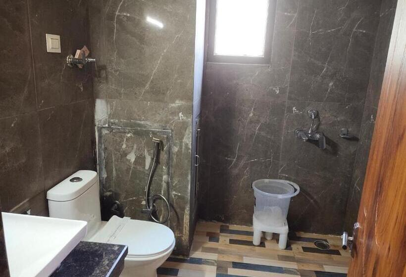 Номер Deluxe с Балконом, Galaxy Luxuria , Manali