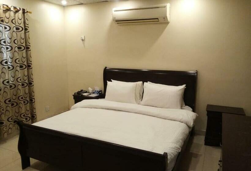 Standard Single Room, Inn Karachi