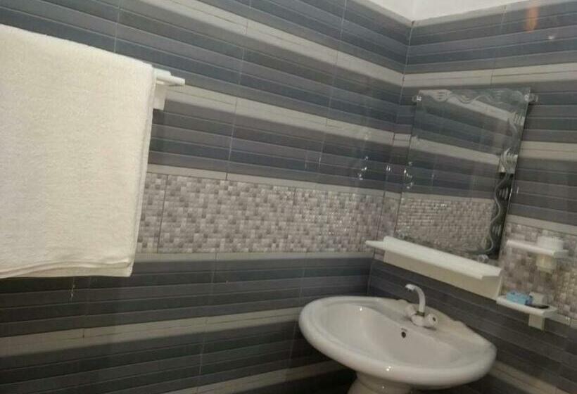 Standard Single Room, Inn Karachi