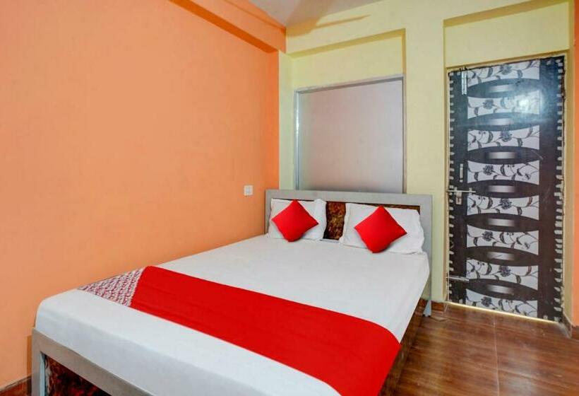 اتاق کلاسیک سه تخته, Oyo Flagship 81323  Kashyap Stay
