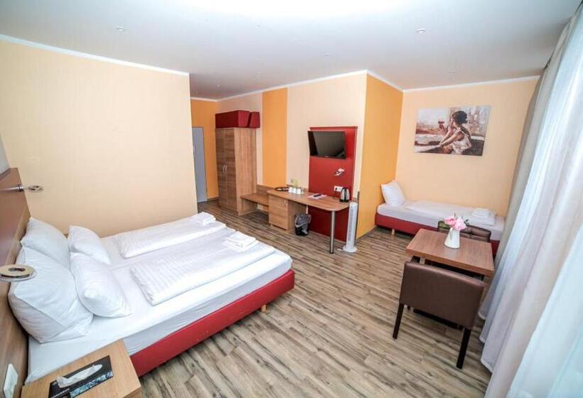 Номер Стандарт Трехместный, Alexander Business Hotel Hannover City