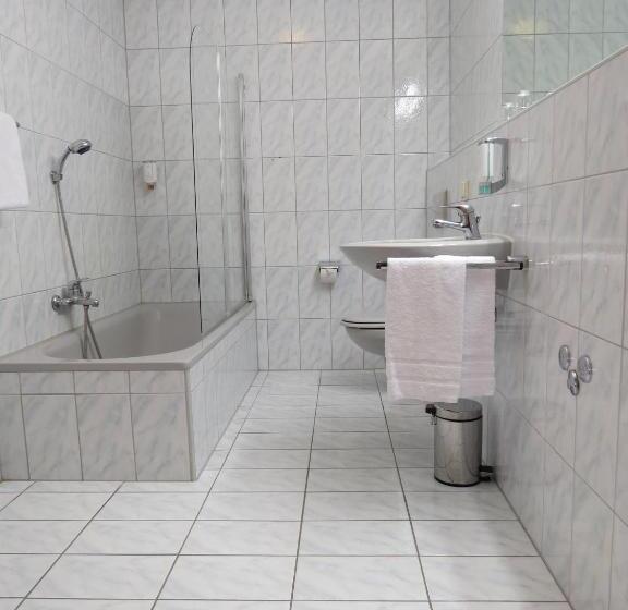 Номер Deluxe, Ates Hotel Lampertheim