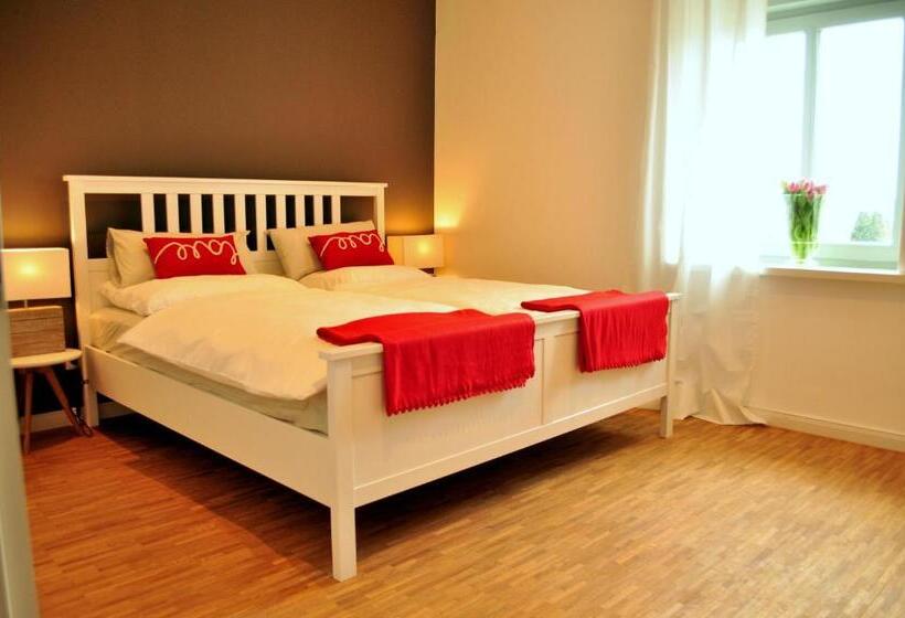 Апартаменты Дюплекс 1 Спальня, Haus & Hof Guest House