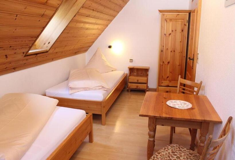 Апартаменты 2 Спальни, Landgasthof Zum Schützen