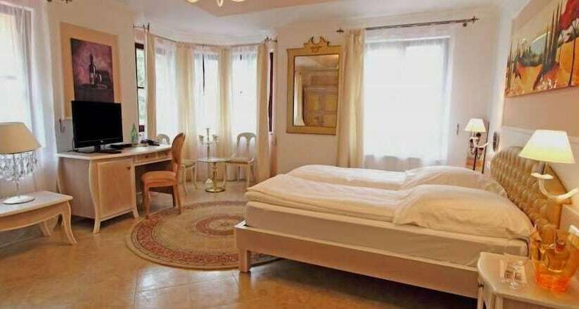 سوییت, Villa Toscana