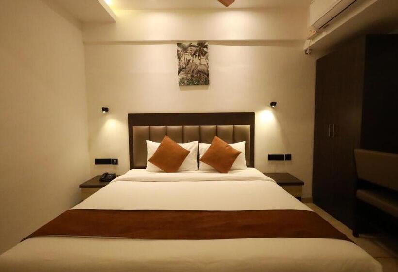 Quarto Estandar Cama King, Goodland Elegance