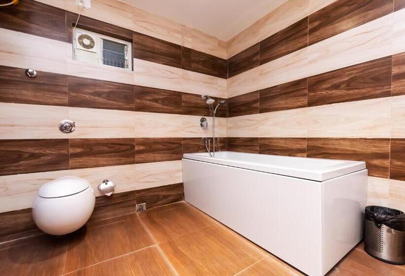 Номер Superior Кровать Кинг, Nrs Hillton