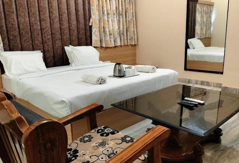 Номер Deluxe Кровать Кинг, The Orchard House   A Boutique