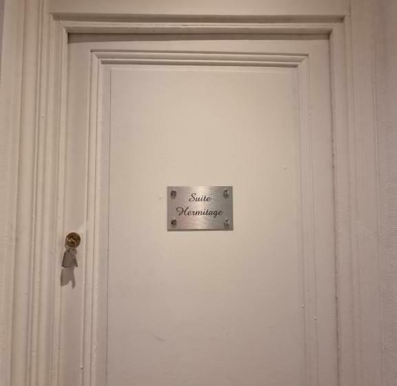 Family Suite, Le Manoir  Cluny