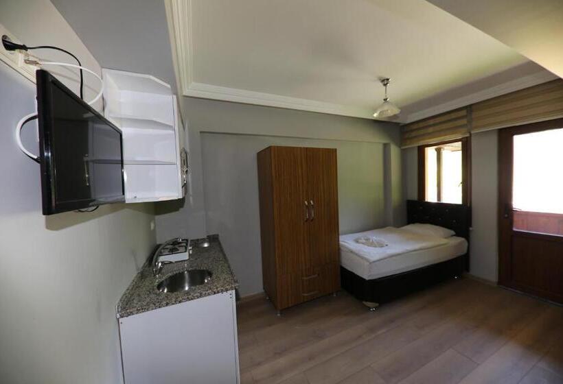 Quarto Triplo Estandar, Paradi̇se Lake