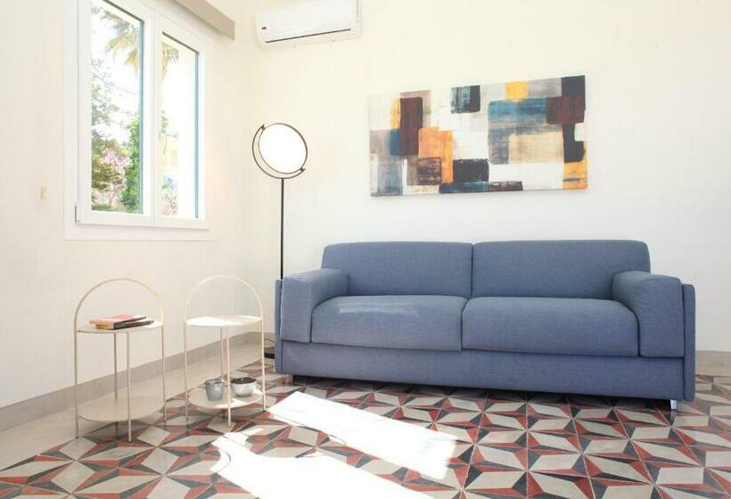 Deluxe Suite Sea View, Versomare Room & Suite