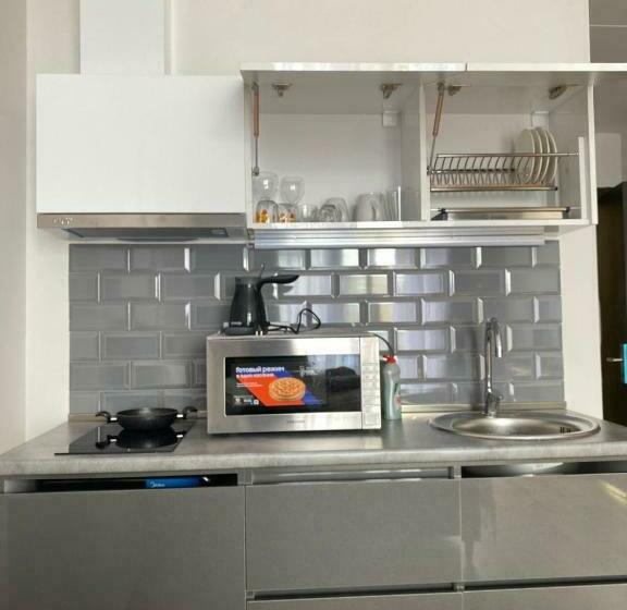 استودیوی سوپریور, Bianca Residential
