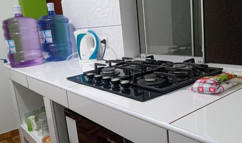 اتاق سه‌نفرۀ استاندارد با سرویس بهداشتی بیرون از اتاق, Hospedaje Welcome Paracas   2 Sucursal
