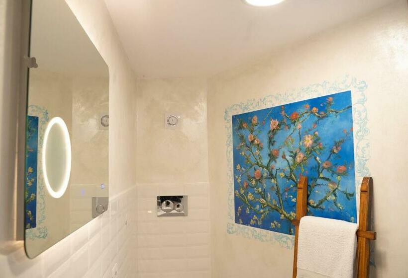 Номер Стандарт Вид на Горы, Relais Raparo