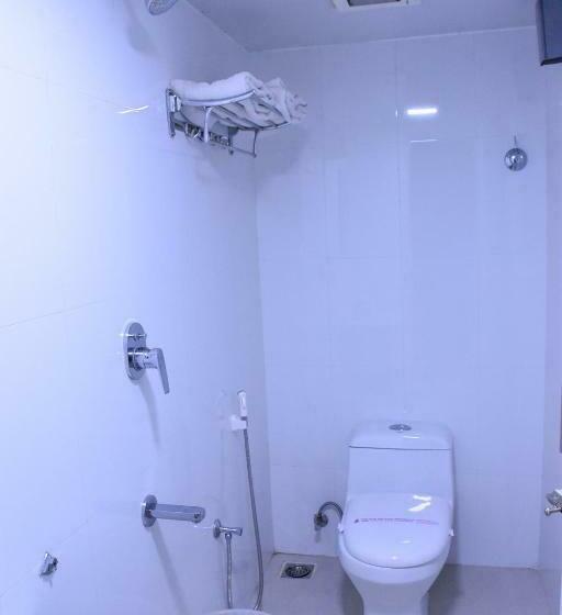 标准单人间, Everest Park Residency