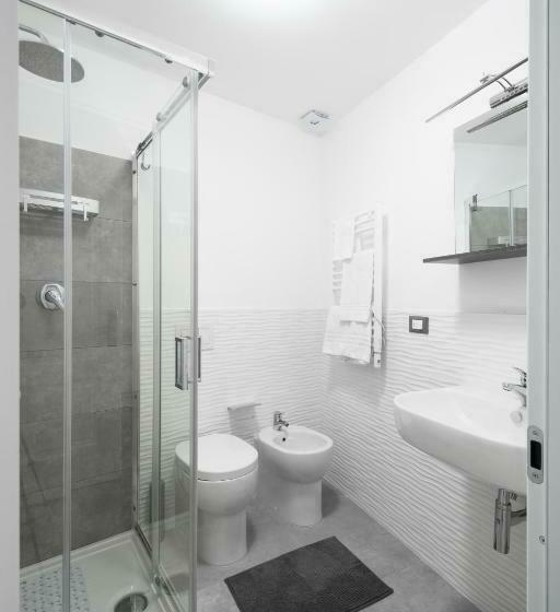 اتاق استاندارد, Finarin Guest House