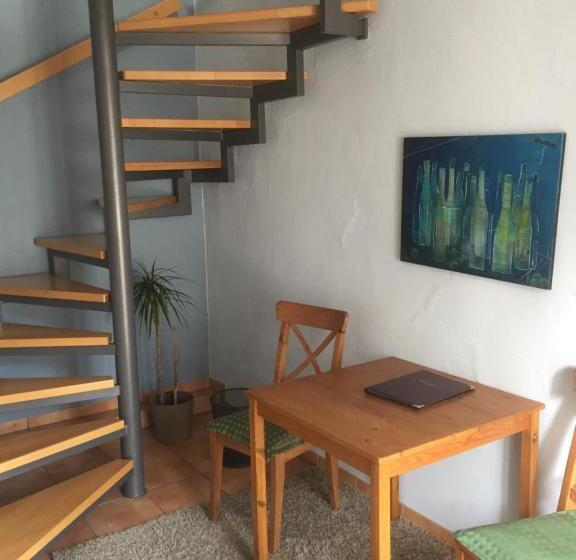 Номер Стандарт Трехместный, Alter Winzerhof Weisenheim Am Berg E.k