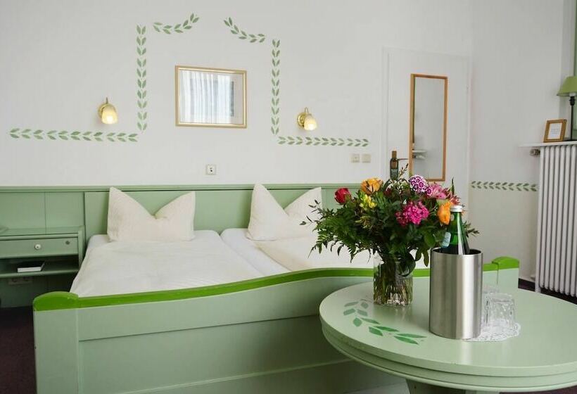 标准间, Haus Am Walde