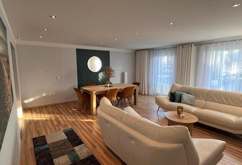 Апартаменты 3 Спальни, Pommerscher Hof