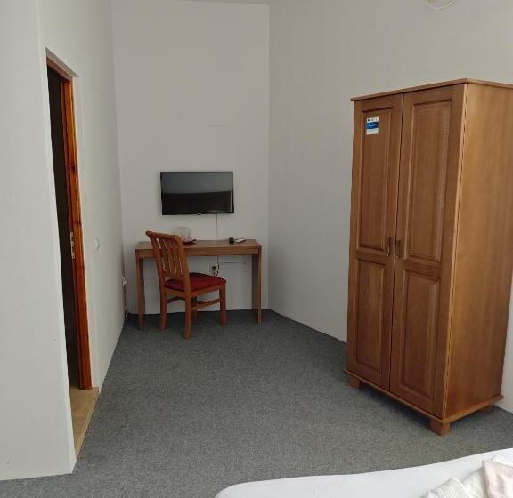 Номер Стандарт, Motel Azur Km36