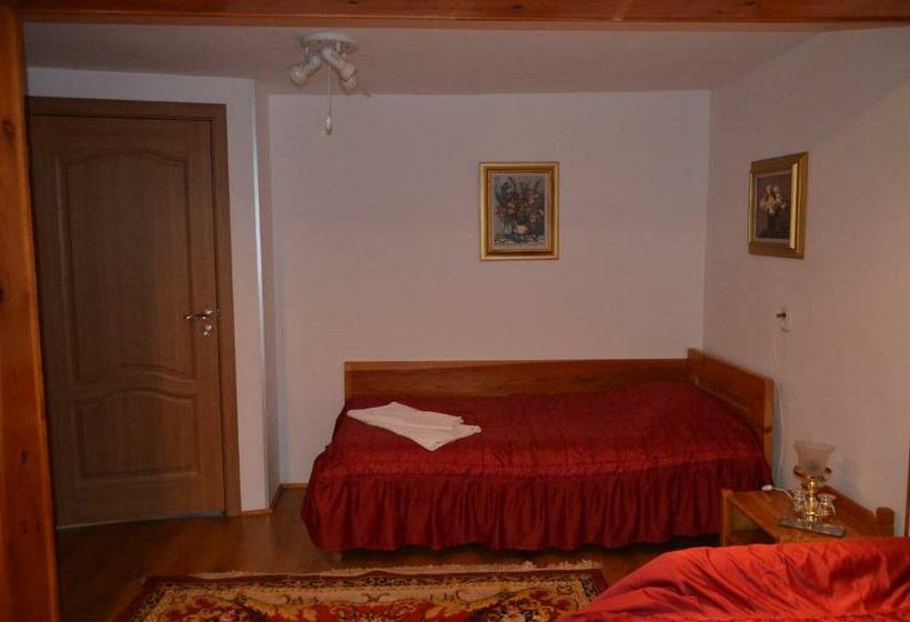 اتاق استاندارد سه نفره, Pensiunea Casa Alex