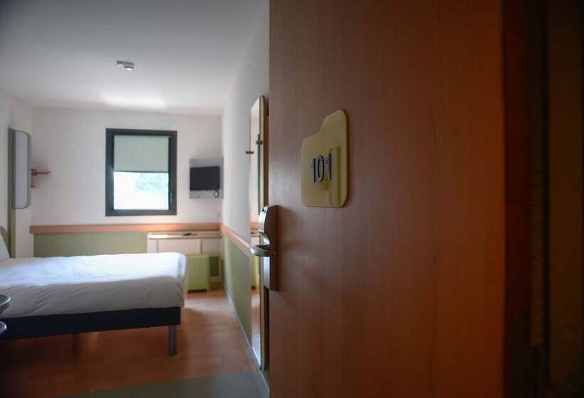 اتاق استاندارد سه نفره, Ibis Budget Gare De Poitiers