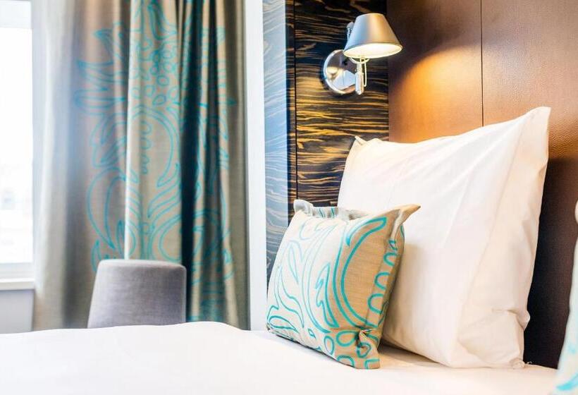 اتاق کلاسیک با چشم‌انداز شهر, Motel One Edinburgh Princes