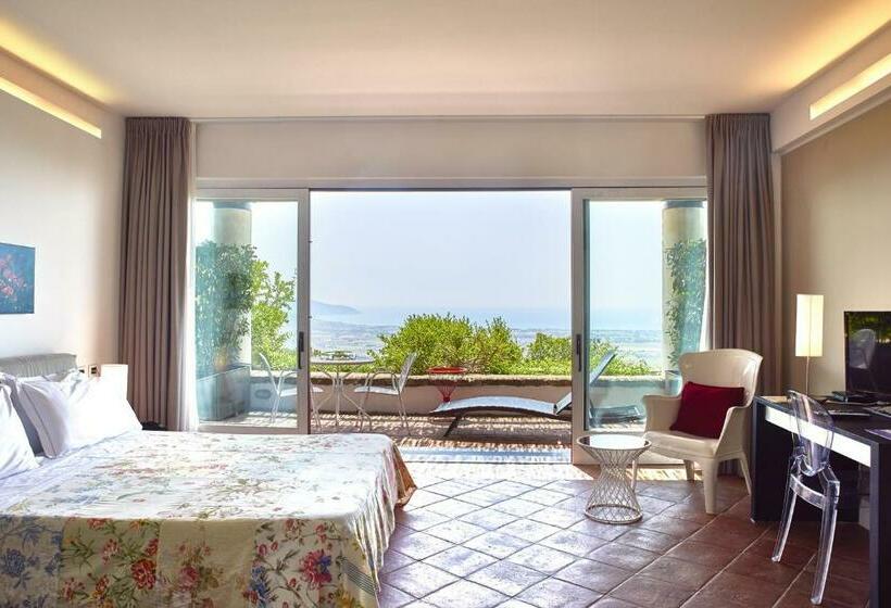 سوییت جونیور, Borgo La Pietraia
