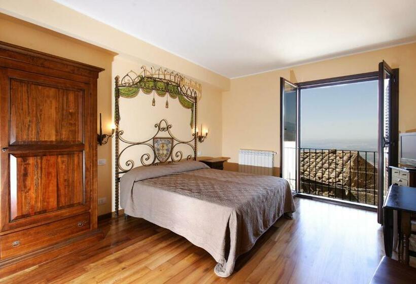 سوییت, Borgo Medievale